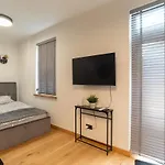 Cozy Terrace & Free Parking In The Heart Of *