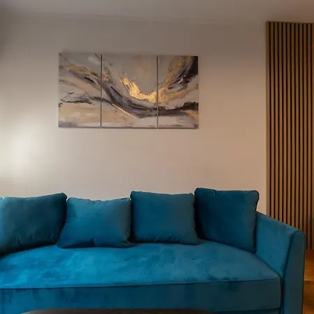 Cozy Terrace & Free Parking In The Heart Of Riga