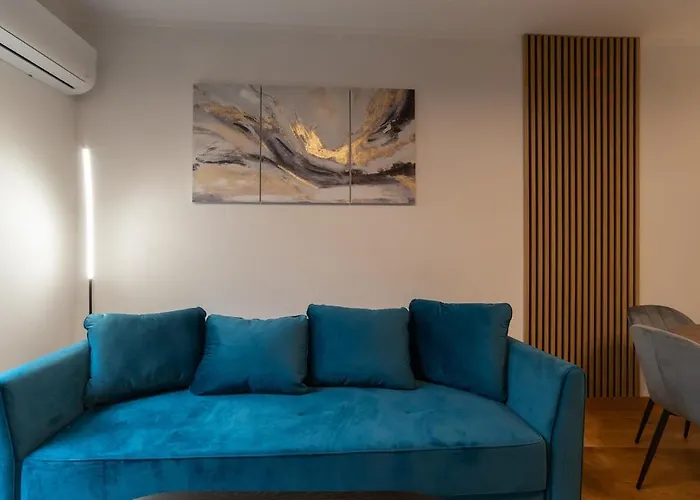 Cozy Terrace & Free Parking In The Heart Of Riga