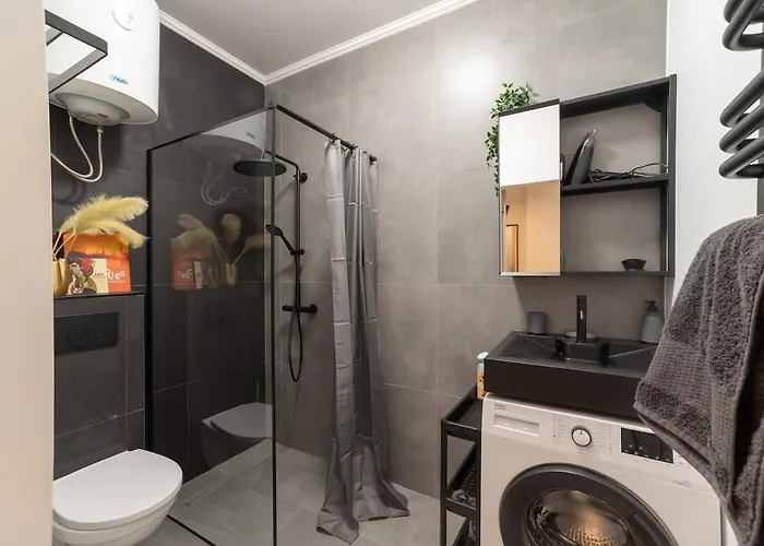 Lägenhet Cozy Terrace & Free Parking In The Heart Of *