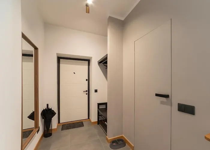 公寓 Cozy Terrace & Free Parking In The Heart Of *