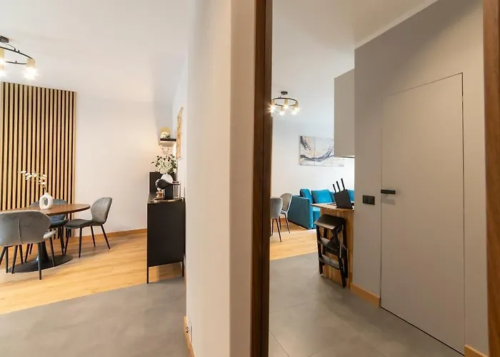 Cozy Terrace & Free Parking In The Heart Of Riga