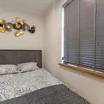 Cozy Terrace & Free Parking In The Heart Of Dzīvoklis